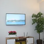Com Patio אבאירו