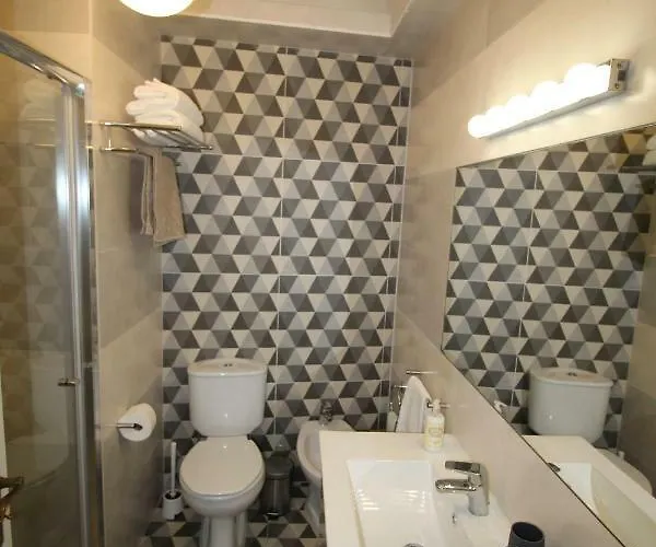 Com Patio * אבאירו